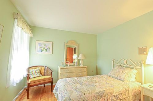 1201 Allaire Ave, Monaca PA 15061-1099 exterior