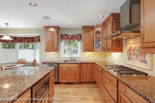 56 Normandy Ct, Middletown NJ 07748-3221 exterior