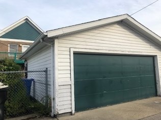 220 Hoyne Ave, Chicago IL 60643-4004 exterior