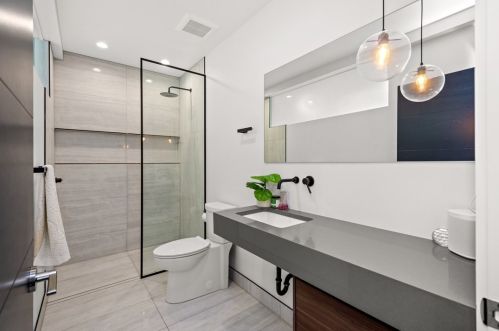 4724 Hatfield St, Pittsburgh PA  15201-2921 exterior