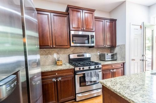 886 Commonwealth Ave, Atlanta GA 30312-3663 exterior