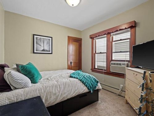 3412 8th St, Milwaukee WI 53206-0028 exterior