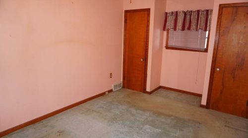 107 Patton Dr, Moon Twp PA 15108-2524 exterior