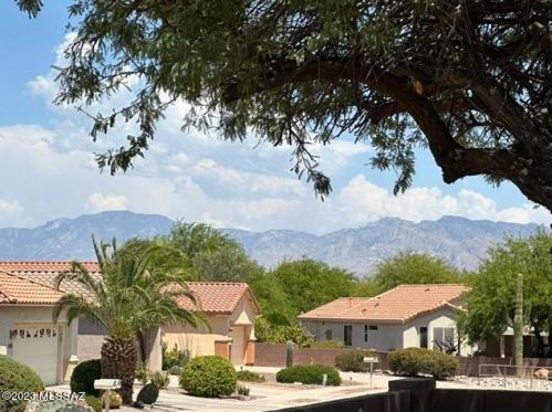 9246 Crimson Stone Pl, Tucson AZ  85743-5458 exterior