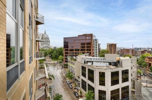 125 Hamilton St, Madison WI  53703-4120 exterior