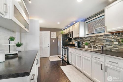 5732 64 Pl, Chicago IL 60638-5530 exterior