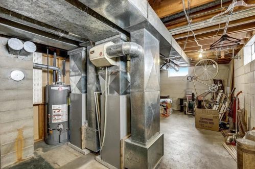 2529 70, Milwaukee WI 53223-2114 exterior