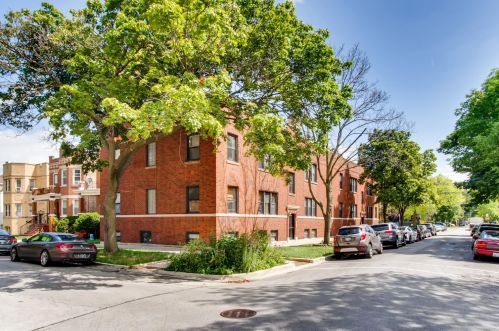 3314 Byron St, Chicago, IL 60618-3315