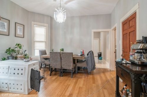 4326 Avers Ave, Chicago IL 60618-1013 exterior