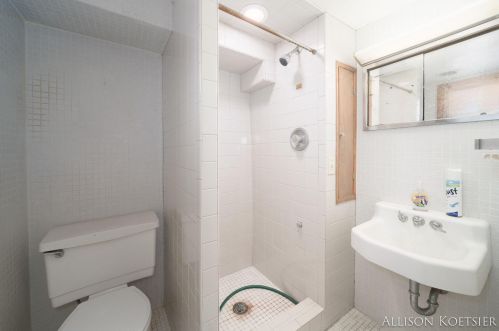 60 College Ave, Grand Rapids MI 49503-1155 exterior