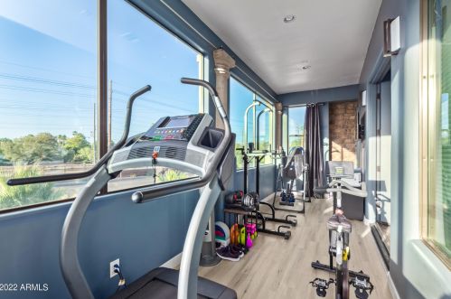 3675 59 Pl, Phoenix AZ 85018-3210 exterior