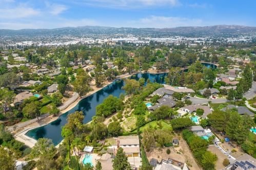 933 Verona Dr, Fullerton CA 92835-3340 exterior