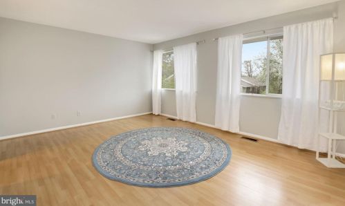 316 New Mark Esplanade, Rockville MD 20850-2750 exterior