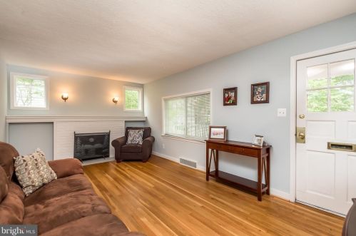 5106 25th Pl, Arlington VA  22207-2603 exterior