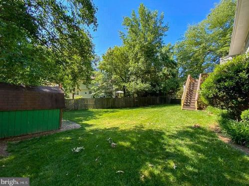 8409 Cherry Valley Ln, Alexandria VA  22309-2119 exterior