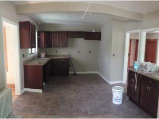 123 Smyth Rd, Manchester NH  03104-3809 exterior