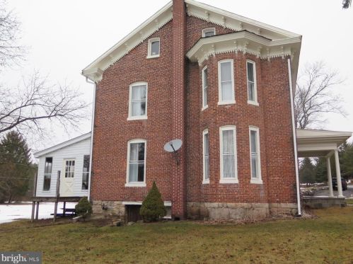 14596 Trough Crk Vly Pike, Huntingdon PA 16652-3519 exterior