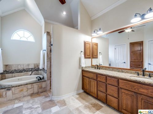 2561 Stoney Crk Dr, Spring Branch TX 78163-2875 exterior