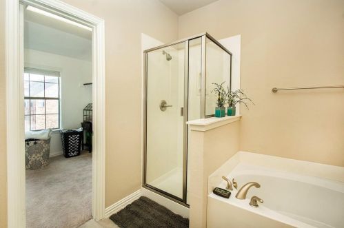 1416 Biltmore Ln, Irving TX exterior