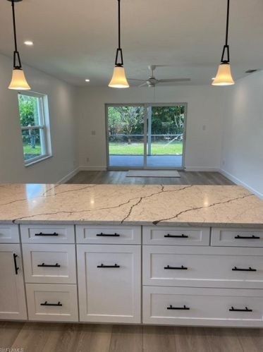 576 95th Ave, Naples FL 34108-2453 exterior