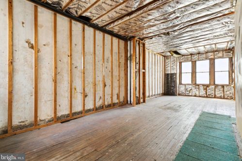 735 Bainbridge St, Philadelphia PA 19147-2008 exterior