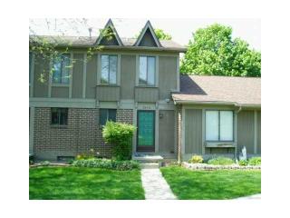 2046 Blue Lac Dr, Haslett MI  48840-9566 exterior