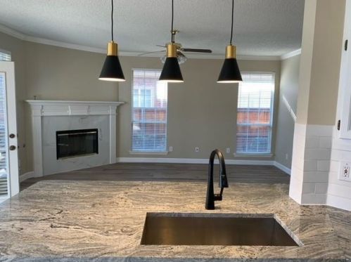 9808 Cliffside Dr, Irving TX  75063-5038 exterior