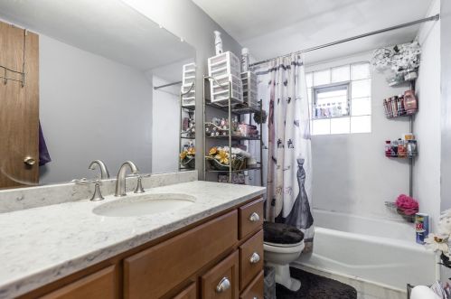 2912 53, Milwaukee WI 53210-1615 exterior