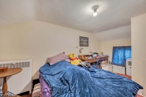 196 Belvidere Ave, Washington NJ 07882-1028 exterior