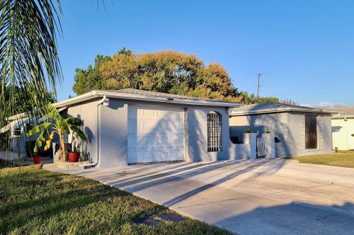 7105 Castanea Dr, Port Richey, FL 34668-3864