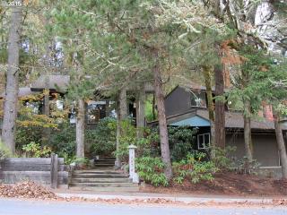 4976 Mahalo Dr, Eugene, OR 97405-4610