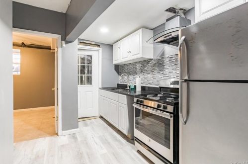 585 Van Nest Ave, Bronx NY 10462-3937 exterior