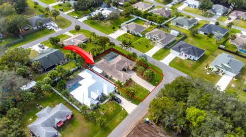 1590 Underwood Ave, Fort Pierce FL  34953-2586 exterior