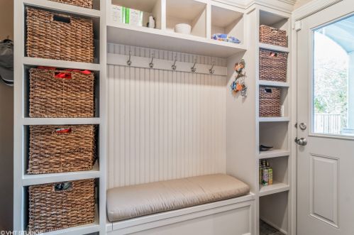 1845 Cornelia Ave, Chicago IL 60657-1022 exterior