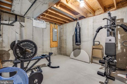 201 Empire Ave, Blenheim NJ 08012-4704 exterior