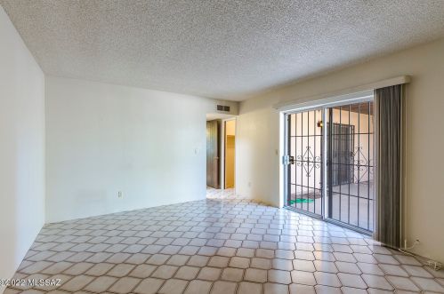 4231 Presidio Rd, Tucson AZ  85712-1044 exterior