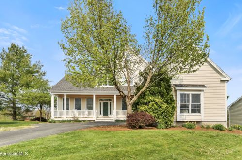 9 Fairwynds Dr, Lenox, MA 01240-2729