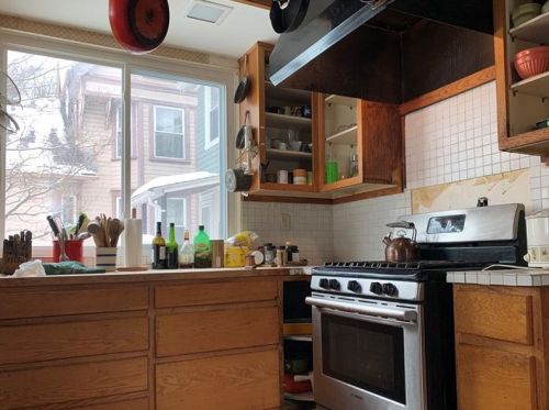 857 Hutchinson Ave, Pittsburgh PA 15218-1433 exterior