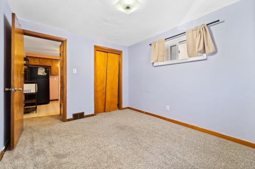 2107 Plainview Ave, Pittsburgh PA 15226-1545 exterior