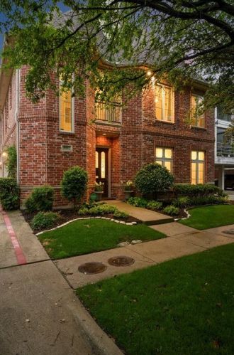 4007 Bowser Ave, Dallas TX  75219-3710 exterior