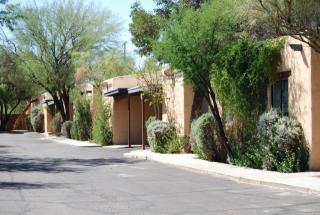 1492 Adelaide Dr, Tucson AZ  85719-2681 exterior