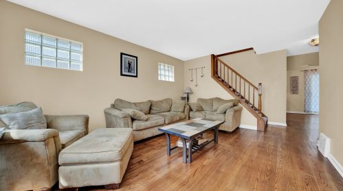 9114 Sawyer Ave, Chicago IL 60805-1640 exterior