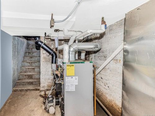 1855 Gleason Ave, Bronx NY 10472-5129 exterior