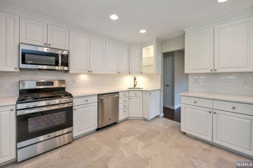 138 Sunset St, Dumont NJ  07628-1506 exterior