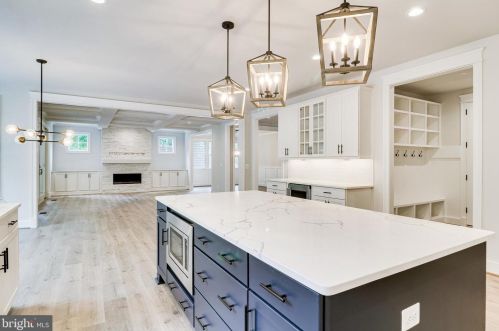 6208 Kellogg Dr, Mc Lean VA  22101-3121 exterior