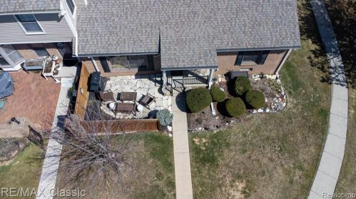 22158 Edgewater, Novi MI  48375-5014 exterior