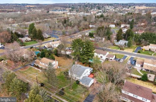 441 Moreland Rd, Huntingdon Valley PA 19006-7803 exterior