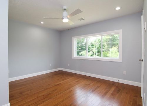 75 Rochford Cir, Springfield MA  01128-1024 exterior