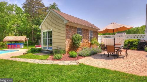 344 Freehold Rd, Jackson Twp NJ 08527-4632 exterior