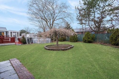 110 Lancashire St, Providence RI  02908-1612 exterior